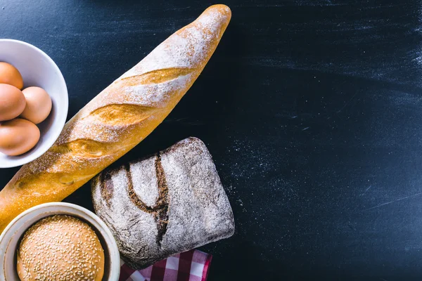 Pan de pan fresco, vista superior de alimentos — Foto de Stock
