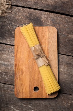 pişmemiş makarna bileşimi