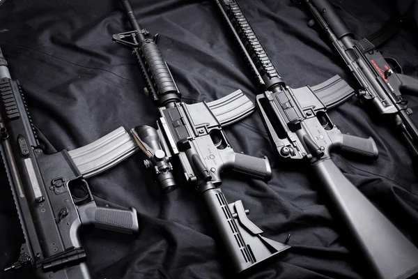 Moderní automatická zbraň — Stock fotografie