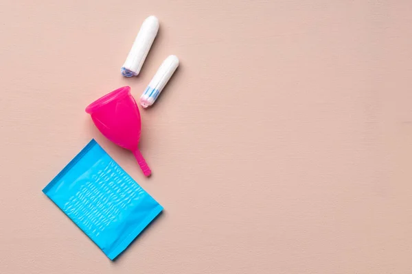 Menstrual hygiene products including cup, pads and tampon — Stock Photo, Image
