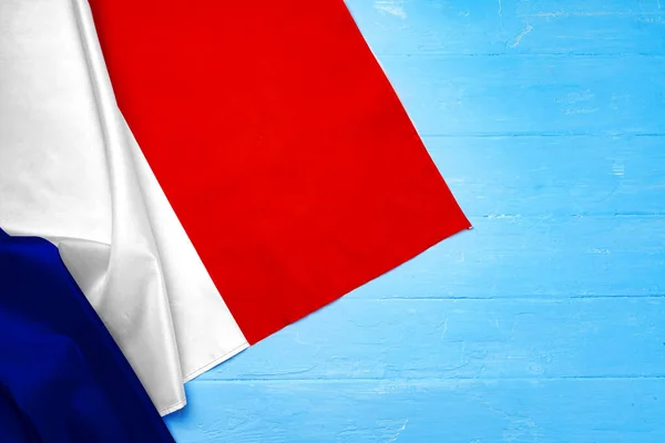 Flagge Frankreichs auf hölzernem Backboden, Kopierraum — Stockfoto