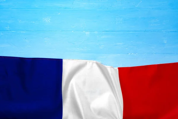 Σημαία της Γαλλίας σε ξύλινο αρτοποιείο, αντίγραφο χώρου — Φωτογραφία Αρχείου