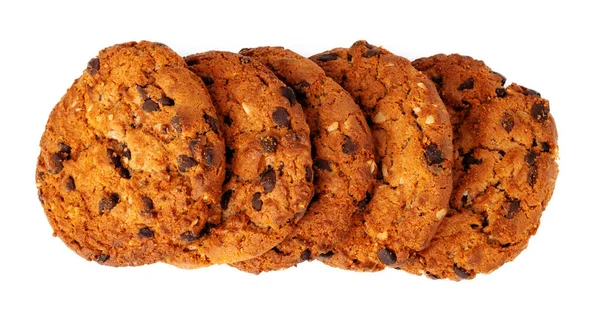 Stack di biscotti con gocce di cioccolato isolati su bianco — Foto Stock