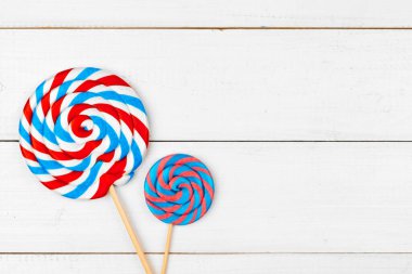 Tahta masada şeker lolipopu