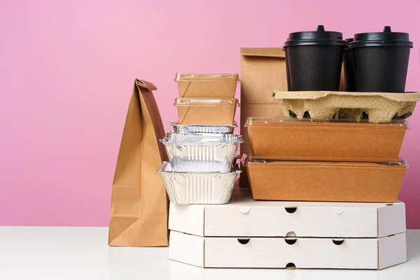Paper bags with take away food and coffee cups containers — Stock Photo, Image