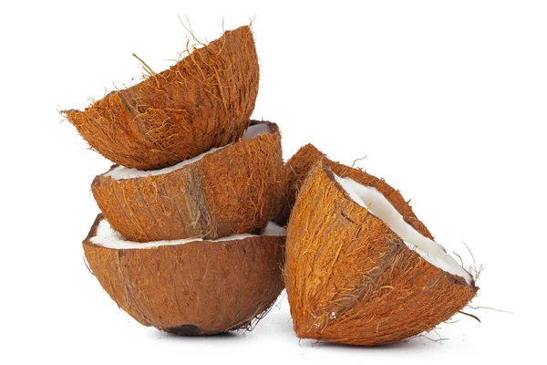 Morceaux de noix de coco sur fond blanc — Photo