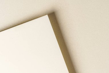 İş ve sanat eserleri için kağıt örnekleri kapatılıyor