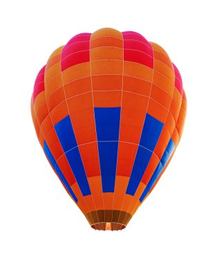 Açık mavi gökyüzünde çok renkli hava balonu