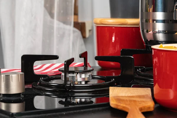 Queimando fogão a gás queimador em uma cozinha — Fotografia de Stock