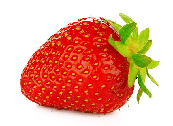 Клубника из красной ягоды на белом фоне. — стоковое фото