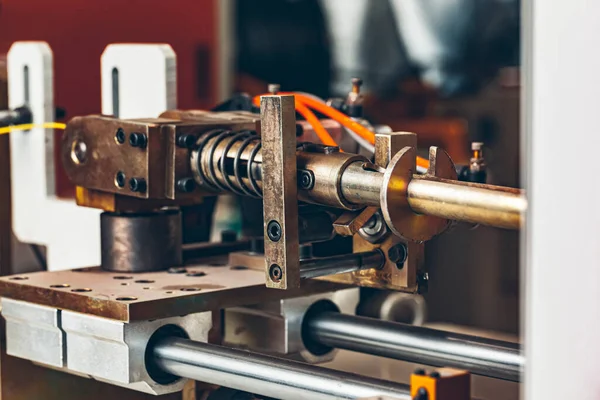 Equipamento de produção de metal na fábrica de cabos — Fotografia de Stock