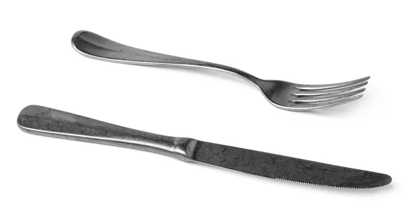 Срібна вилка і ніж ізольовані на білому тлі — стокове фото