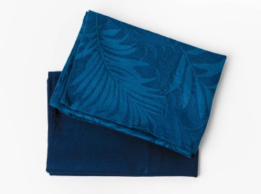 Mutfak örtüsü beyaz arkaplanda izole edildi, kapat