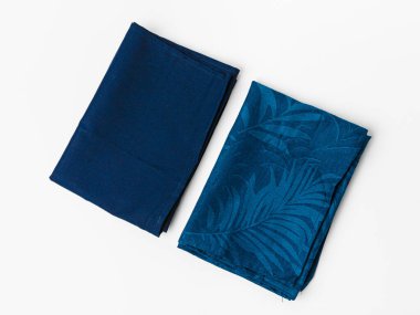 Mutfak örtüsü beyaz arkaplanda izole edildi, kapat