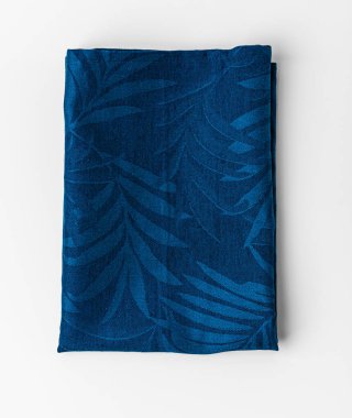 Mutfak örtüsü beyaz arkaplanda izole edildi, kapat