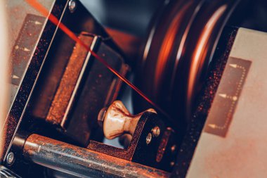 Kablo fabrikasında kablo üretimi