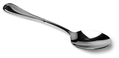 Gümüş kaşık beyaz arkaplanda izole edilmiş. Yakın plan.