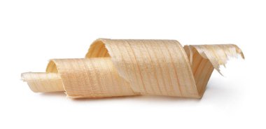 Beyaz zemin üzerinde izole ahşap talaşı