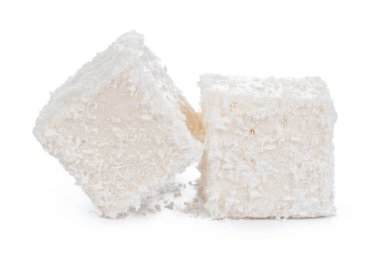 Beyaz hindistan cevizi talaşı ile beyaz Türk lokumu