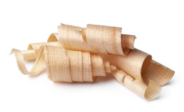 Beyaz zemin üzerinde izole ahşap talaşı