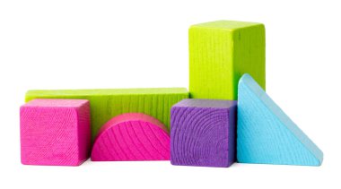 Renkli oyuncak yapıcı parçaları beyaza izole edilmiş