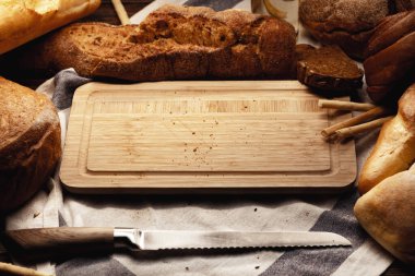 Arka plan için ekmek çeşitlerini kes, kapat