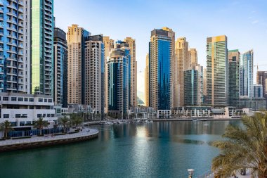 DUBAI, BAE - Mart 2020 Dubai Marina Manzarası