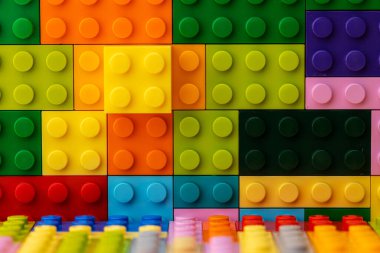 Çocukların plastik bina malzemelerinin ayrıntıları