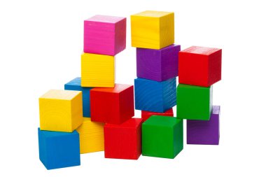 Tahta yapı taşları beyaz arkaplanda izole edildi