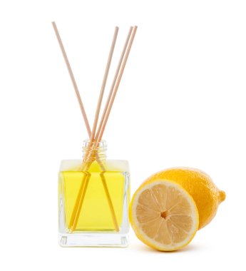 Limonlu parfüm çubuğu ya da parfüm yayıcı.