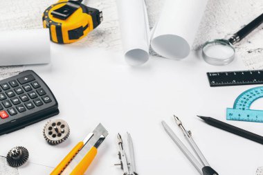 çizim araçları ve proje yan görünümü kapat