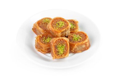 Türk Ramazan Tatlısı Baklava beyazı izole etti