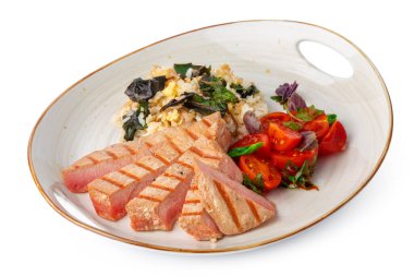 Izgara domuz pirzolası ve soslu pilav.