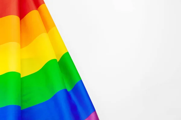 Lgbt orgoglio bandiera arcobaleno isolato su bianco — Foto Stock