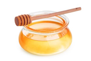 Beyaz arka planda izole edilmiş tatlı ballı cam kavanoz