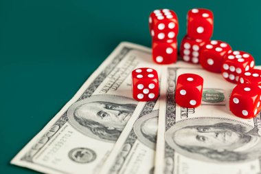 Dices and Stack of American Dolls Faturaları.