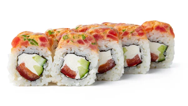 Sushi-Rolle mit Lachs und Thunfisch isoliert auf weiß — Stockfoto