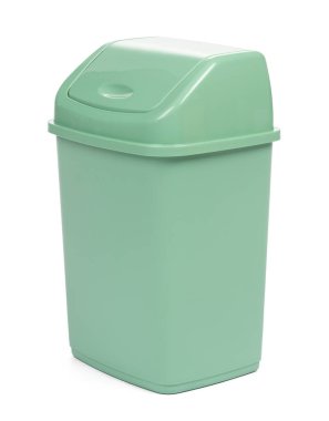 Plastik atık kutusu beyaz arkaplanda izole edildi