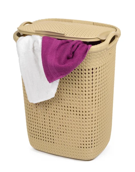 塑料米色洗衣篮，白色背景隔离 — 图库照片
