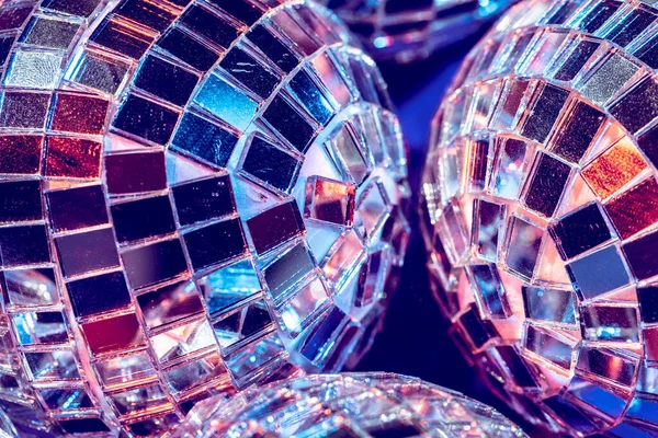 Вечірка світиться диско-куля крупним планом. концепція дискотека — стокове фото