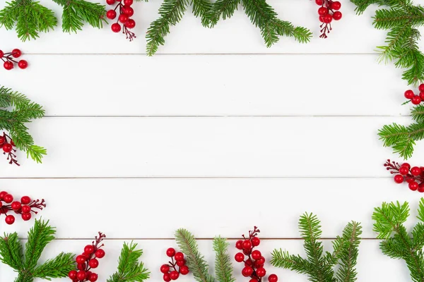 Natal cartão fundo com espaço de cópia no fundo de madeira branco — Fotografia de Stock