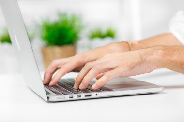 laptop ile el