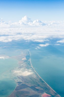 beyaz bulutlar ve gökyüzü