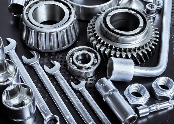 closeup metal dişli Dişliler