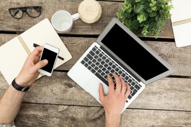 Boş Not Defteri ile dizüstü bilgisayar