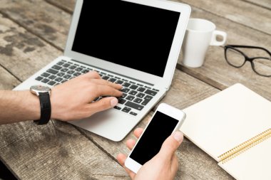 Boş Not Defteri ile dizüstü bilgisayar