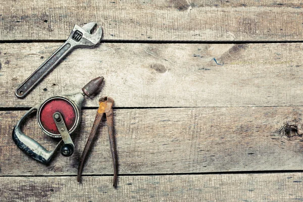 Werktuigen op hout, gesorteerd — Stockfoto