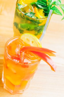 buz ve naneli limonata