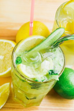 buz ve naneli limonata