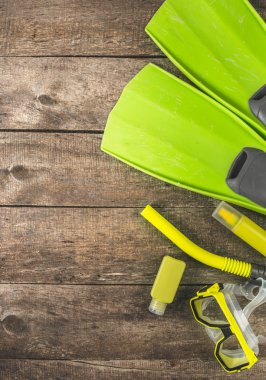 Dalış gözlük, şnorkel ve palet